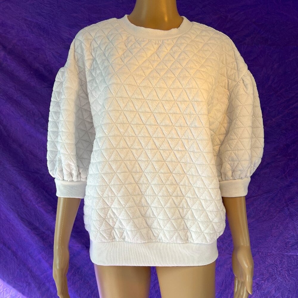 A New Day: Short-Sleeved Shirt with Poofy Sleeves